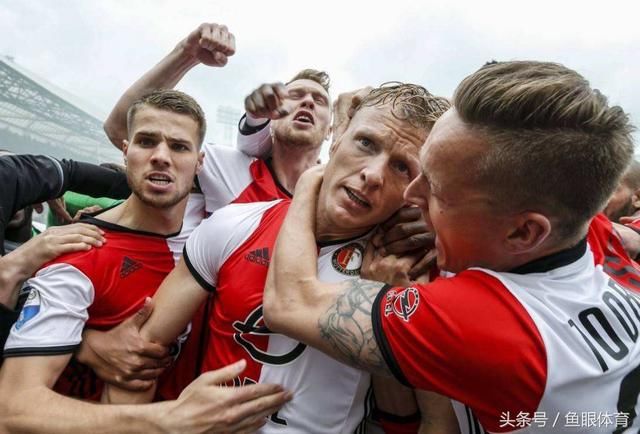 再见芳华,2017年足坛与我们挥手告别的十大巨