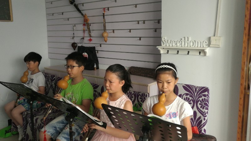 快来欣赏小朋友演奏葫芦丝,听后我醉了 快来欣赏小朋友演奏葫芦丝,听后我醉了