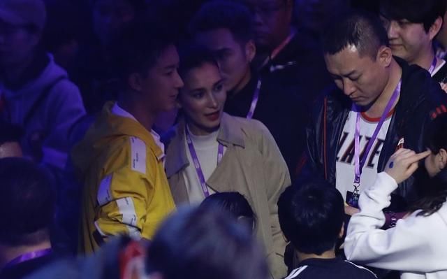 《热血街舞团》名气最小的导师叫停录制:只因