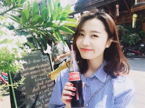 《烈火如歌》女星现代照片,热巴只能排第二