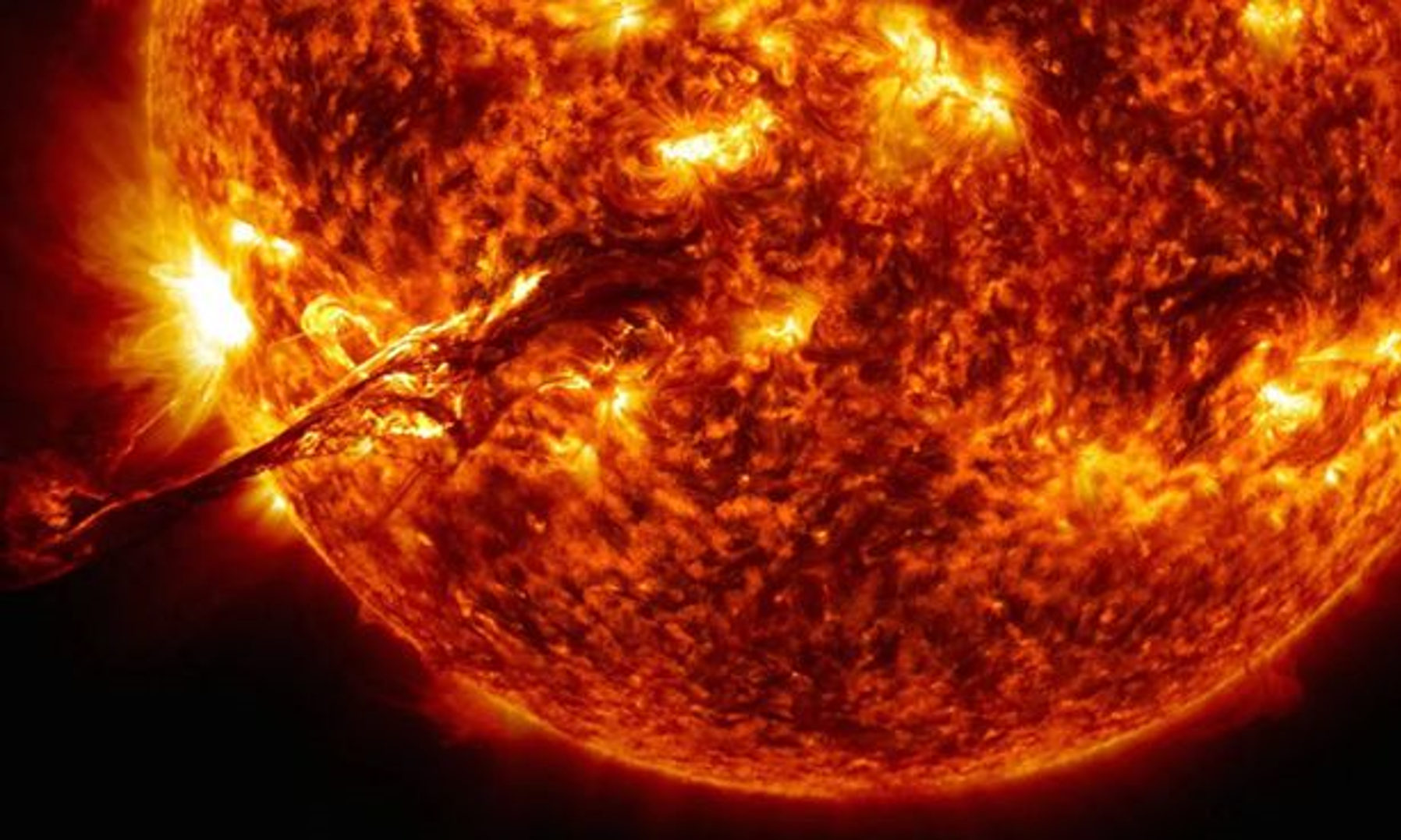 太阳耀斑来袭  紧急提醒！