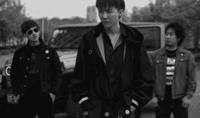 抖音一哥宁哥直播出现意外!被女粉丝男朋友暴