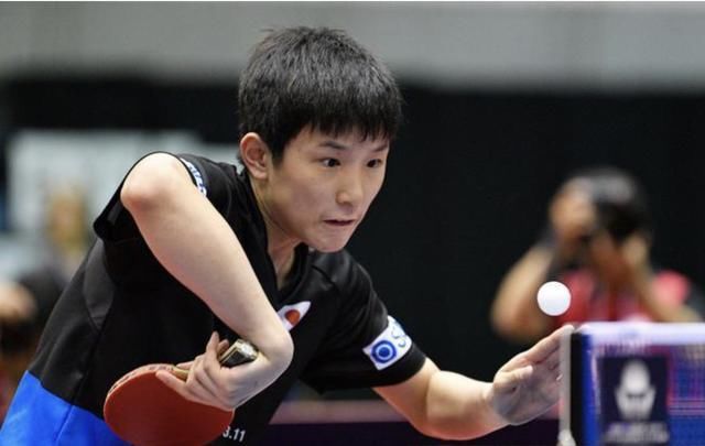 为什么前不久还被球迷讨厌的张本智和,现在慢