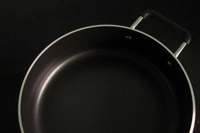 小米品牌定位上百个不同烹饪模式,售价最亲民