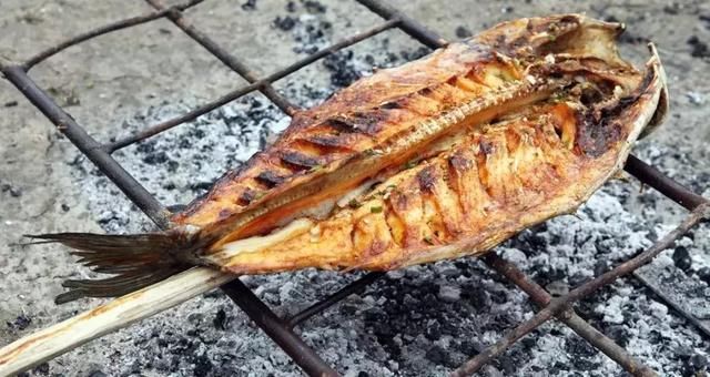 新疆冷门旅行地之尉犁:除了闻名天下的罗布烤鱼,还有古老的村落