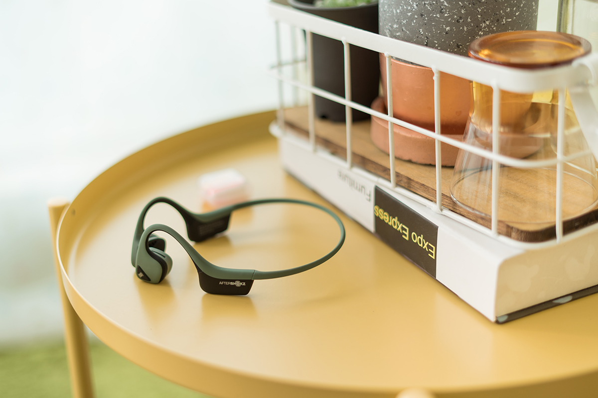 韶音TREKZ AIR骨传导运动蓝牙耳机,运动得刚