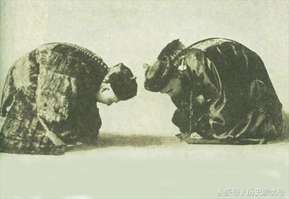 老照片看历史:中国百姓对清朝有多臣服?如今仍