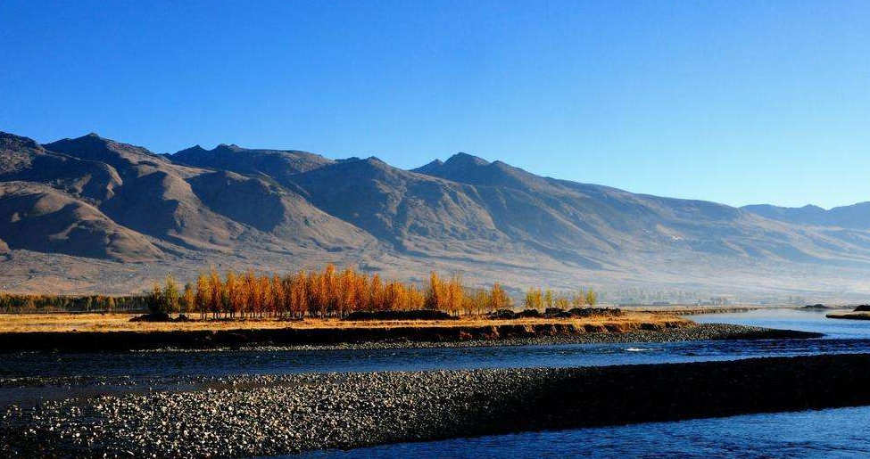 隐藏在大山深处的小县城,如今门票收入就高达