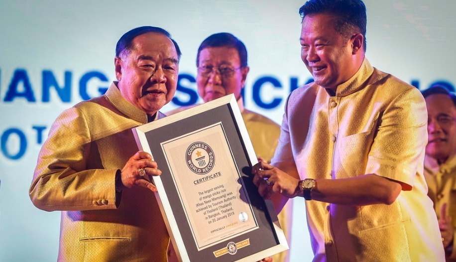 10000名中国游客创造纪录