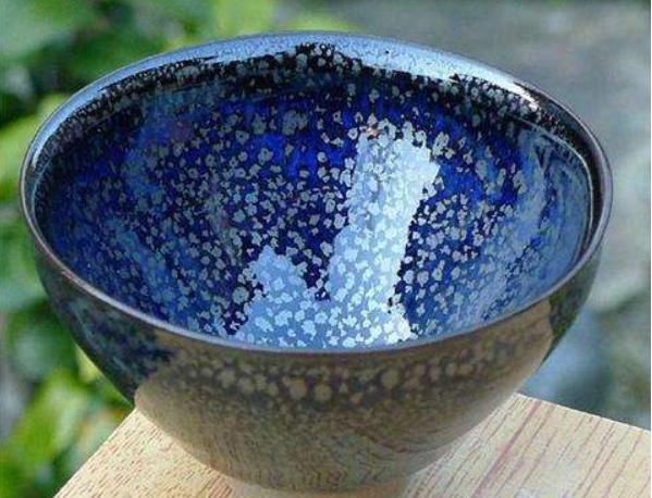 面试官:中国最贵的瓷器是什么?最终90后刚毕业