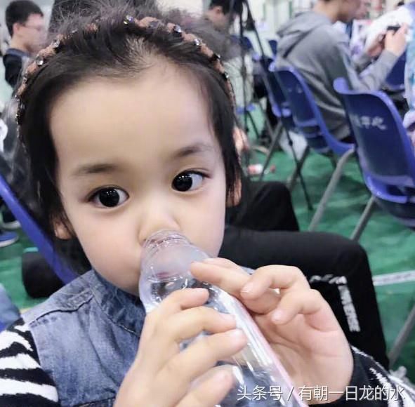 泪目心碎!4岁漂亮女孩因病离世 捐献器官挽救