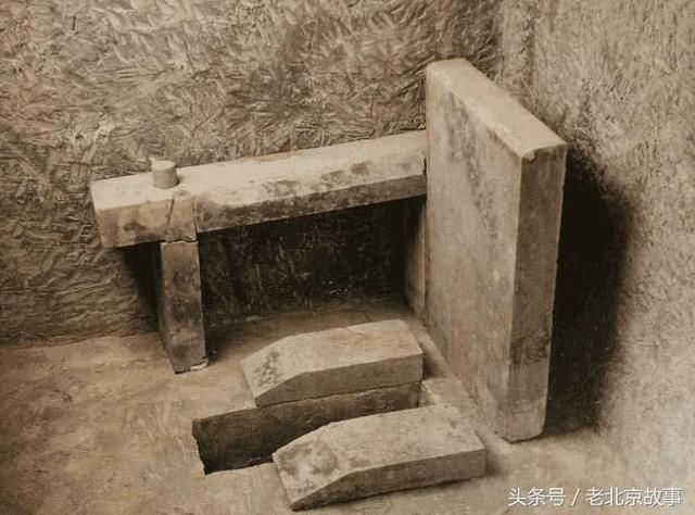 故宫里没有厕所,难道宫人都是随地大小便的?看