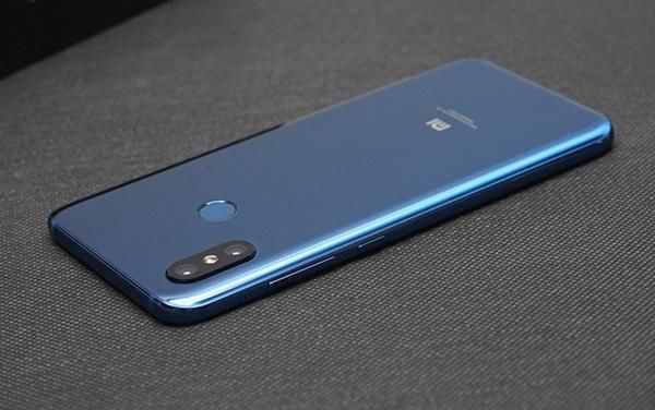 都是骁龙845,买小米8还是一加6?哪个性价比更