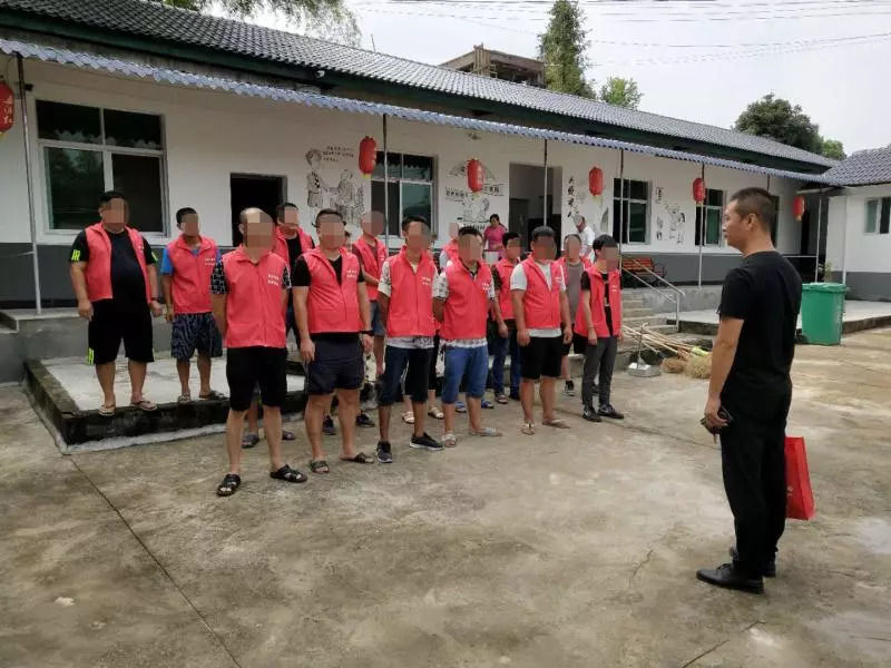 【工作动态】用公益劳动感受人生价值!