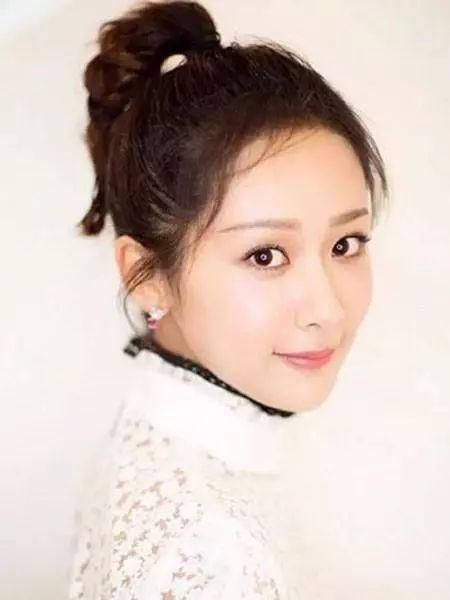 额前碎发加马尾,小女生必备杀手锏,心动了吗