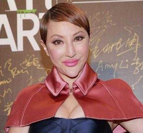 都是不靠谱整容惹的祸,王祖贤眼上斜萧蔷脸歪