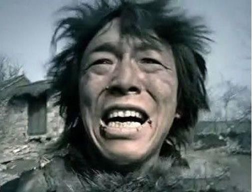 王宝强和黄渤丑照大PK,从照片中你能发现他们