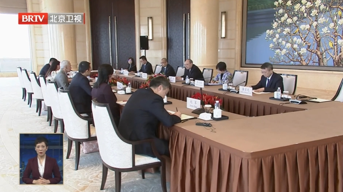 尹力分别会见美国强生公司董事长和新加坡淡马锡首席执行官 尹力分别会见美国强生公司董事长和新加坡淡马锡首席执行官