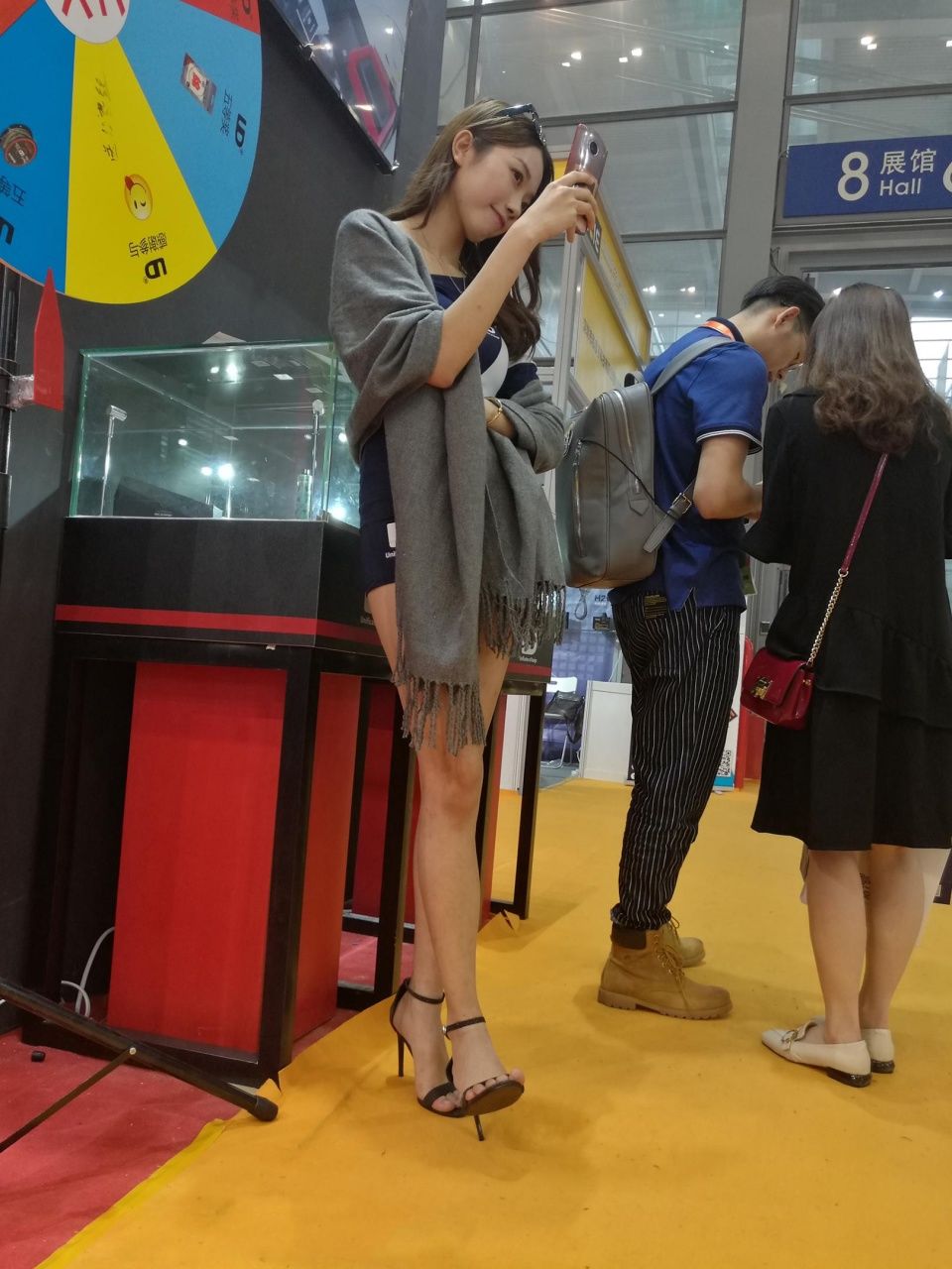 极品街拍 | 这凉高这腿这脚够不够好看