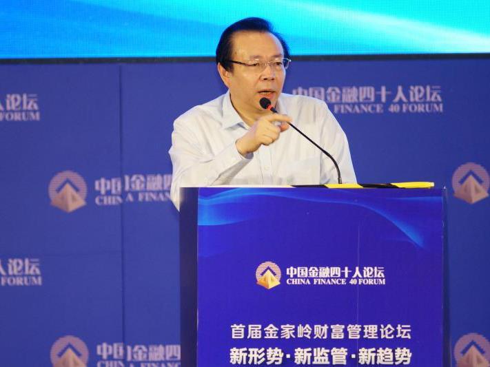 中国华融资产管理股份有限公司董事长 赖小民