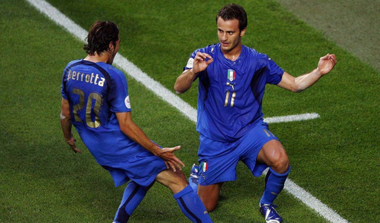 足球进球后经典庆祝动作 最后两个让人泪奔!