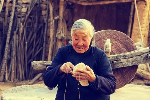 2018年起,农村不允许办酒席了,你们怎么看?