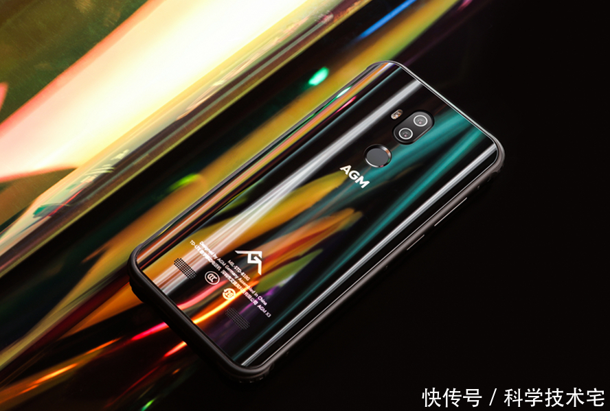 可能是配置最高的三防手机,搭载骁龙845处理器