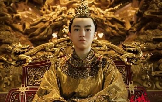 同样17岁,王俊凯成全国学生代表,马浩东逼怀孕