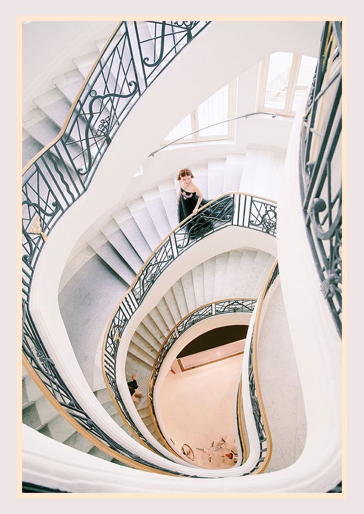 我翻开了关晓彤的包,被一个东西笑死了