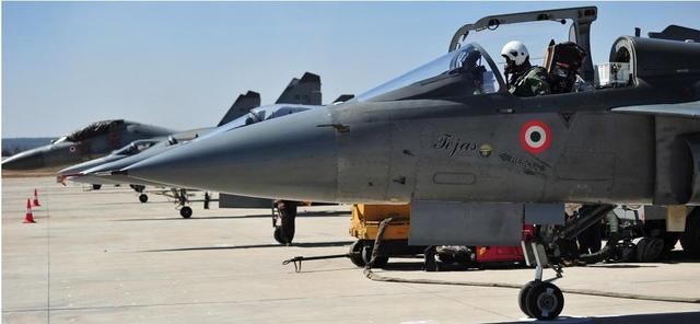 印度称LCA战机即将出口,与歼31竞争国际市场