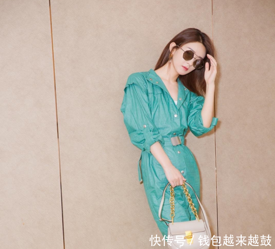 ?赵丽颖恋情终于被实锤,众网友表示欢庆,冯绍