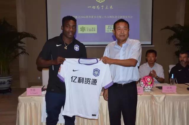 泰达俱乐部掌门人换帅 董文胜能否带领球队走