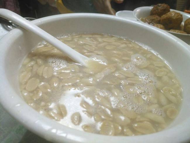 回老家喝喜酒,村饭店四百元一桌的菜,下次再也不想吃了