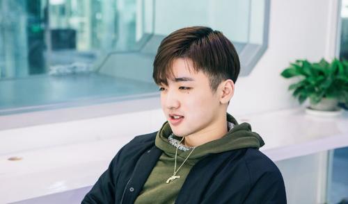 LOL网友调侃LPL战队中单,RNG小虎只有一句