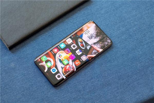 颜值不输苹果X,性价比超高的国产神机