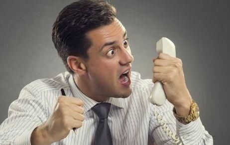 从50岁开始警惕脑溢血,男人的三个工作习惯,会