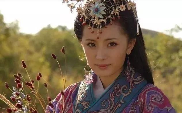 脑筋急转弯字谜:存心不善,有口难言,猜一字