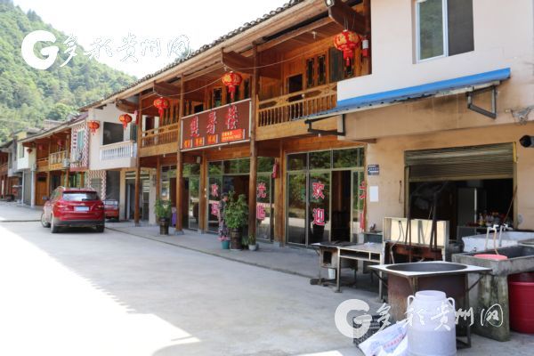 【美丽中国长江行】贵州铜仁:在生态文明路上“护绿”前行 【美丽中国长江行】贵州铜仁:在生态文明路上“护绿”前行