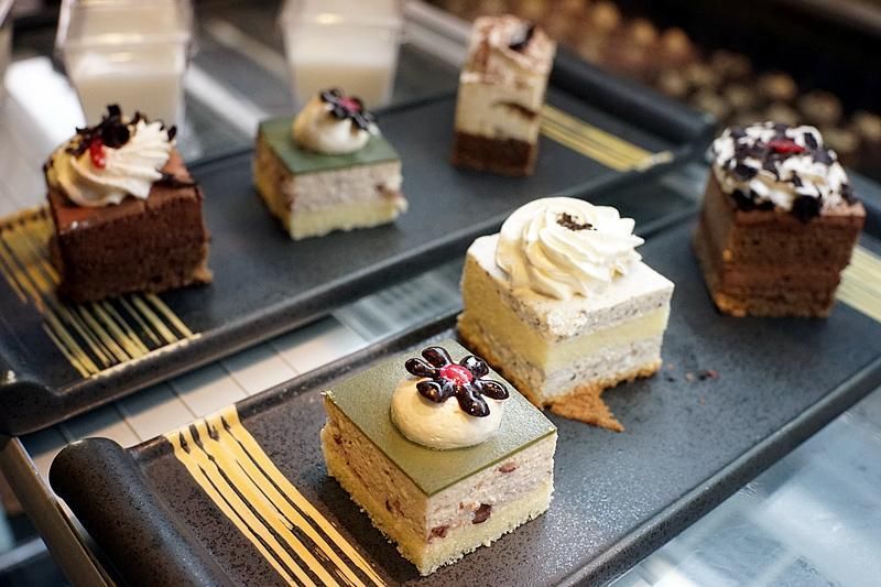 超逼格!厦门这家海鲜姿造自助餐帝王蟹榴莲龙