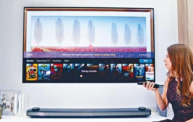 三星146寸电视墙厉害,LG可卷屏幕电视更逆天