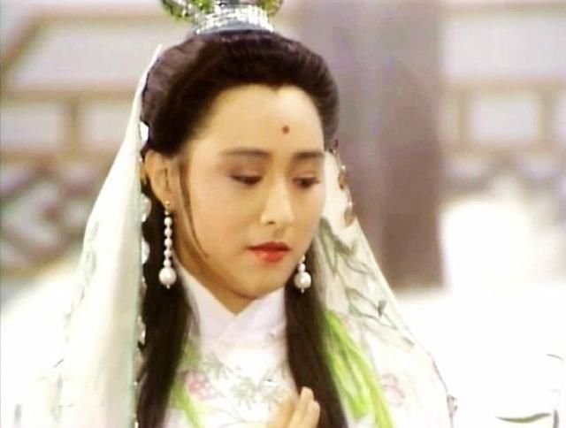 《新白娘子传奇》五大配角,法海开车租车,小青