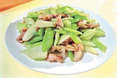 鸭肉拿来炒西芹;功效,预防痛风,祛脂,降压,利尿,消肿