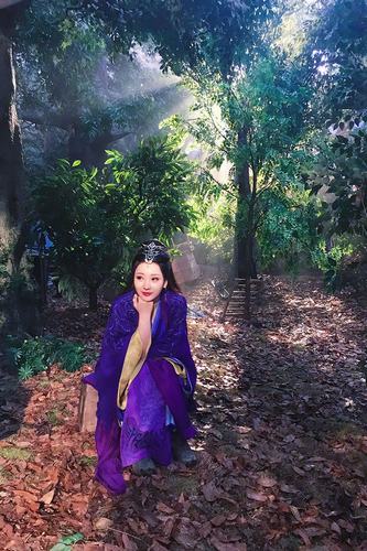 柳岩《武动乾坤》忙不停 净盆净碗变吃货 柳岩《武动乾坤》忙不停 净盆净碗变吃货