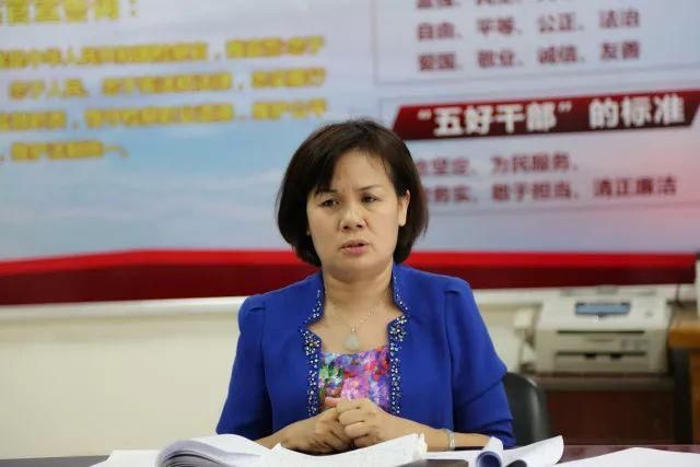 自治区检察院召开扶贫工作队工作会议,研究部