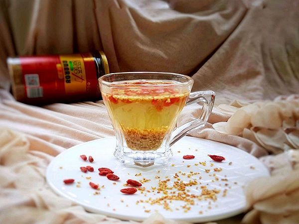 减肥又养生的麦香苦荞枸杞茶