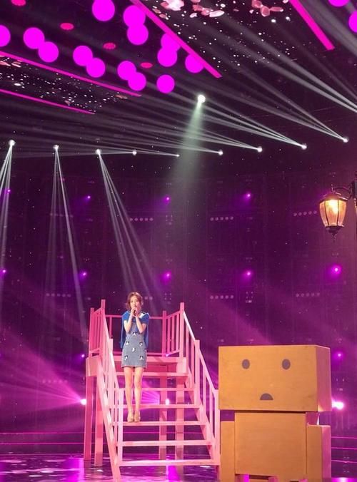 冯提莫依法退还礼物 打赏930万的会计入狱7年