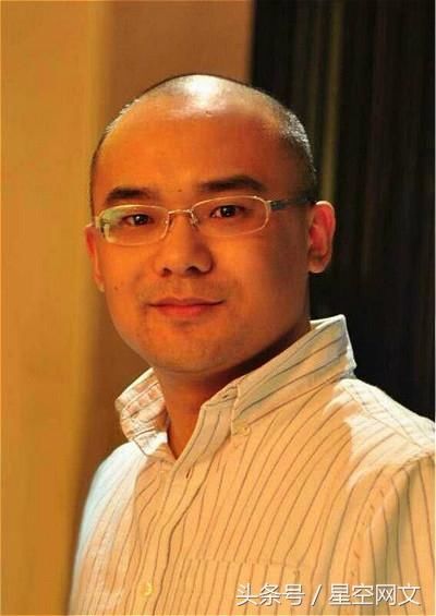 中原五青,网络小说作者中的绝顶高手,受到千万