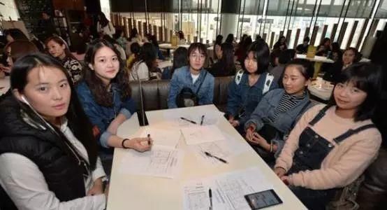 女孩是做人事,会计,还是做采购好?