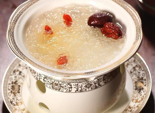 哺乳期妈妈奶水不足?多吃6种下奶食物,奶水充