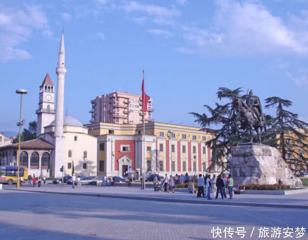 曾认为中国游客没素质的国家,却又在旅游旺季